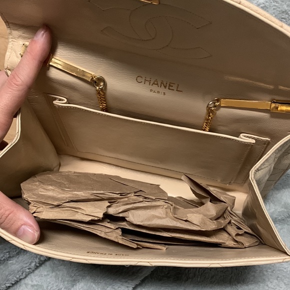 Vintage Chanel - Picture 5 of 8